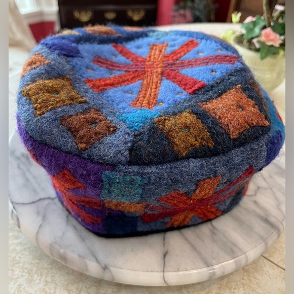Teresa Searle colorful Appliqué Wool Toque Vintage Hat/ Medium/England Handmade - Picture 3 of 12